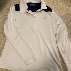 Vineyard vines top